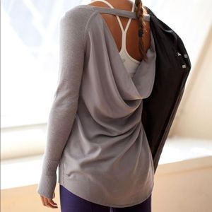Lululemon Unity pullover fossil grey size 6NWOT